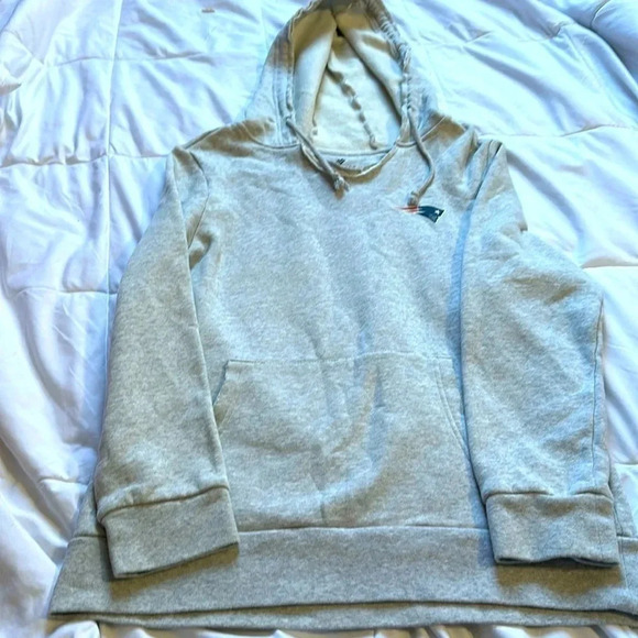 New England Patriots  hoodie size large NFL - Picture 1 of 6